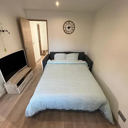 Appart 4 Personnes Proche Paris Tour Eiffel Meudon Exterior foto