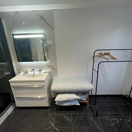 Appart 4 Personnes Proche Paris Tour Eiffel Meudon Exterior foto