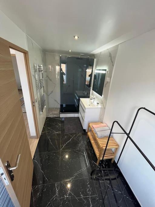 4 Personnes Proche Paris Tour Eiffel Apartment